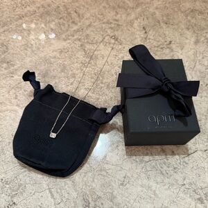 APM rectangle necklace